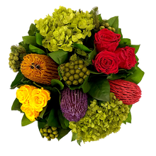 Load image into Gallery viewer, [RND-G-MLPM] Round Resin Container Gold - Banksia, Roses Red Yellow &amp; Hydrangea Basil
