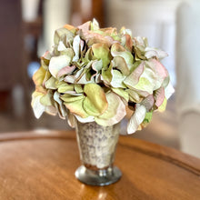 Load image into Gallery viewer, [JCH-AHDGR] Glass Julep Cup Hammered - Artificial Hydrangea Green
