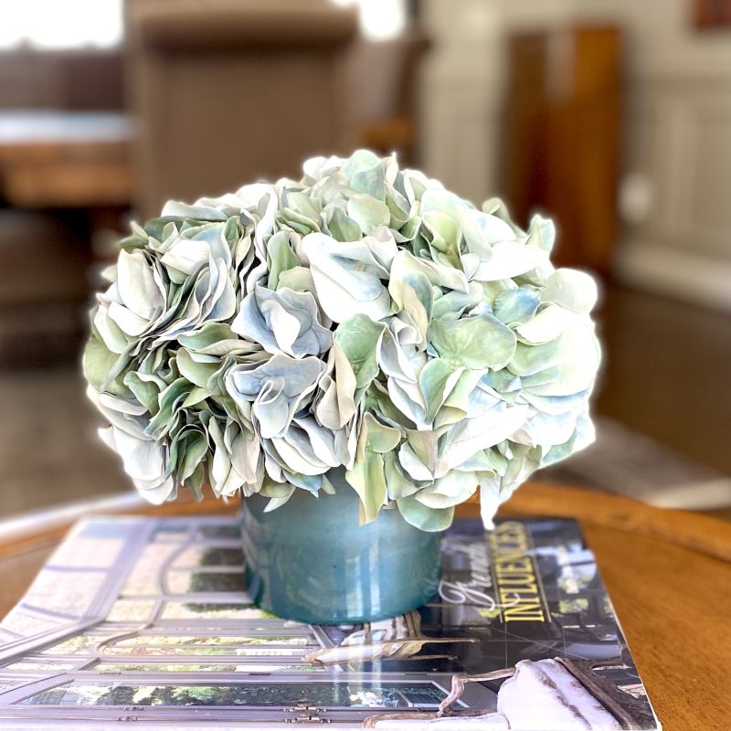 [THM-AHDLB] Blue Glass Vase - Artificial Hydrangea Light Blue