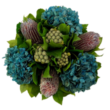 Load image into Gallery viewer, [RND-S-BKMHDNB] Round Resin Container Silver - Banksia Munzi Blue &amp; Hydrangea Natural Blue

